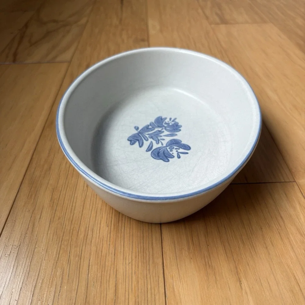 Pfaltzgraff Yorktowne Oval Baking Serving Dish 10 x 7 Casserole Vegetable Bowl